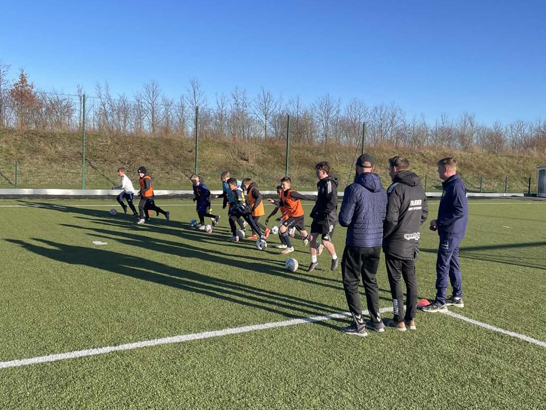 AIK 65 Strøby Fodbold I Fællesskab, respekt, glæde og udvikling I Hold for børn, unge og senior