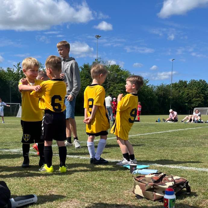 AIK 65 Strøby Fodbold I Fællesskab, respekt, glæde og udvikling I Hold for børn, unge og senior